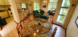 Marine Glen 8 - 6 Sleeper - Next to Ramsgate Famous Waffle House!