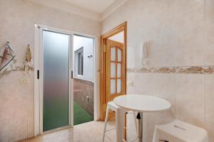 3 bedroom apartment near Sta Cruz