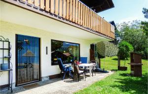 2 Bedroom Cozy Apartment In Arrach