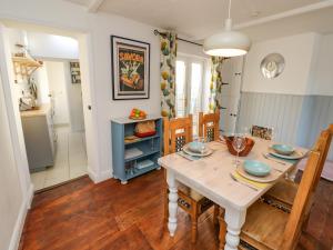 1 Tulse Hill Cottages