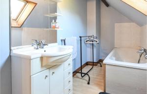 Amazing Home In Bonneville-La-Louvet