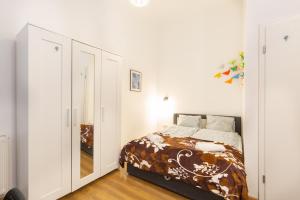 Népszinház 16 Tiny Studios