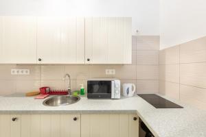 Népszinház 16 Tiny Studios