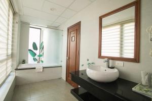 Western Hanoi Boutique Hotel