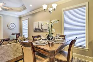 Diamondhead Condo - Marina, Pool Access and Golfing!