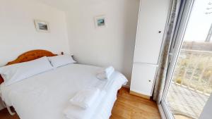 E43 Montclare, Riviere Towans