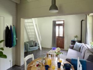 B&B / Chambres d'hotes Moulin des Borderies : Chambre Double ou Lits Jumeaux - Vue sur Jardin