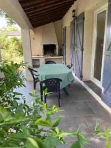 Villas Aux chants des grenouilles : photos des chambres