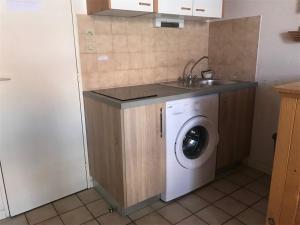 Charmante Villa T1+Cabine+Mezzanine – 4 pers, Terrasse, Parking, Proximité Commerces, Bord de Lac - FR-1-81-53