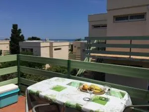 Studio Cabine 4 Pers avec Terrasse, Wifi, Piscine, à 2 Pas de la Plage - Parking Privé - FR-1-81-115 - 勒卡特