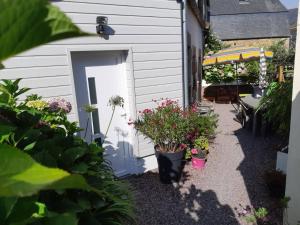 Maison de pêcheur rénovée avec cour et wifi, à 100m du port de Perros-Guirec - FR-1-368-264