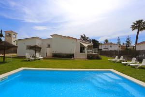 VILLA LUNA Beach Premium 9PAX