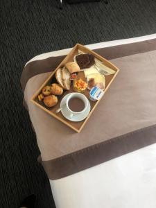 Hotels Le Regina Hotel et restaurant Canet-plage : photos des chambres