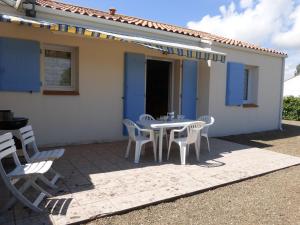 Maisons de vacances Maison Saint-Hilaire-de-Riez, 3 pieces, 6 personnes - FR-1-224-761 : photos des chambres