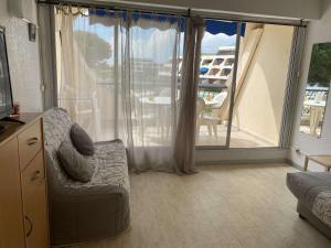 Studio 4 pers avec piscine et terrasse, Port Camargue - FR-1-250-167