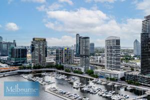 Melbourne Private Apartments - Collins Street Waterfront, Docklands