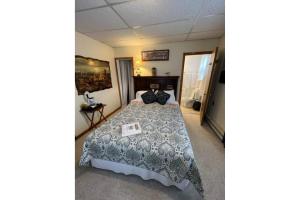 Standard Queen Room room in Bavarian Manor Country Inn