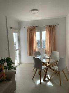 Reformado con vistas al mar