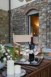 Family Room with Garden View room in Il Poggiolo Delle Rose Bed&Breakfast