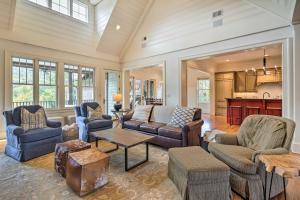 Mountain Views! Home in Brights Creek Golf Club