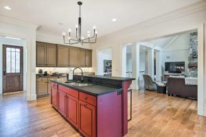 Mountain Views! Home in Brights Creek Golf Club