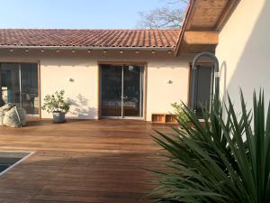 Villas Villa Lous Esteuts Piscine, Climatisee, Calme : photos des chambres