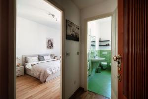 [ANNAs HOME] super cozy flat, with ac, high speed wifi, near the lake and public transport