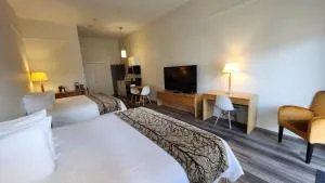 The Cedars Inn Hotel & Convention Centre - Sechelt