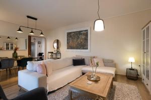 Glyfada golf fourth floor apartment