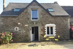 Charmante Maison Proche de Dinan -Dinard - St Malo - Pleslin-Trigavou