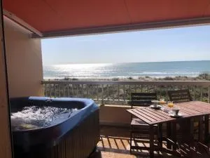 Studio rénové avec jacuzzi, terrasse et parking privé à Marseillan-Plage - FR-1-326-460 - 卡斯特拉斯