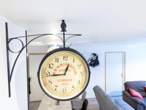 Appartements Beau-Jean, Un Cocon Sympa 5 min a Pied du Centre-Ville, Parking Prive, a 10 min du CHU : photos des chambres