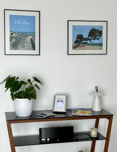 Appartements L'apart'83 - T2 classe 5 etoiles - Belle vue sur la baie du Lazaret : photos des chambres
