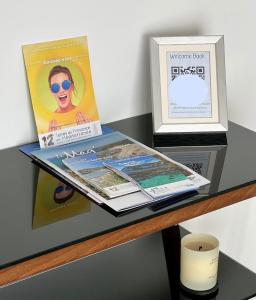 Appartements L'apart'83 - T2 classe 5 etoiles - Belle vue sur la baie du Lazaret : photos des chambres