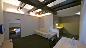 Deluxe Two-Bedroom Apartment room in Riverside