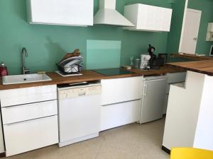 Appartement T2 climatisé avec balcon, WiFi et parking près du centre de Cavalaire-sur-Mer - FR-1-100-180