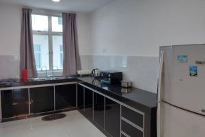 Desaru Nova Guest House with BBQ and Near Tanjung Balau Beach