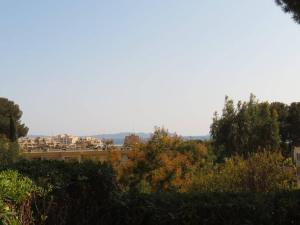 T2 cabine avec terrasse à La Favière, proche plages et commerces - FR-1-610-20