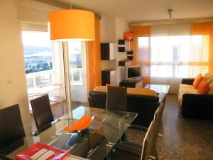 Three-Bedroom Apartment room in Apartamentos Milenio