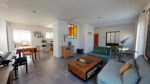 Coucher de soleil proche de la mer