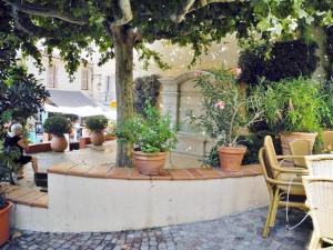 Appartements Studio climatise 2★, 2 balcons, proche plage, Le Lavandou - FR-1-251-475 : photos des chambres