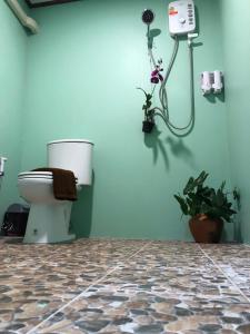 Navareeya House Seaview