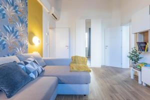 GuestHost - Casa Daimò Bologna Exhibition Area!