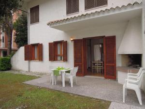 Villa with private garden and barbeque - Beahost