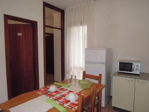 Nice flat for 6 guests with private garden