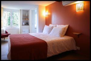 B&B / Chambres d'hotes Bed & Breakfast Perbos 1556 : photos des chambres