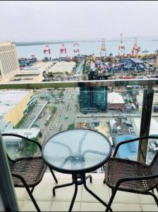 SUNVIDA TOWER with Bay View