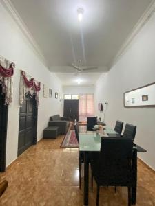 Homestay Pasir Puteh Taman Sri Sentosa