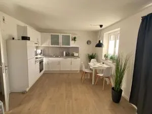NEU! Moderne Ferienwohnung Almdorf - Ahrenshöft