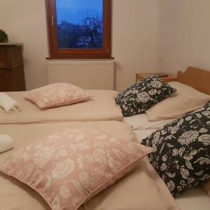 Miklavževa hiša with a bread oven